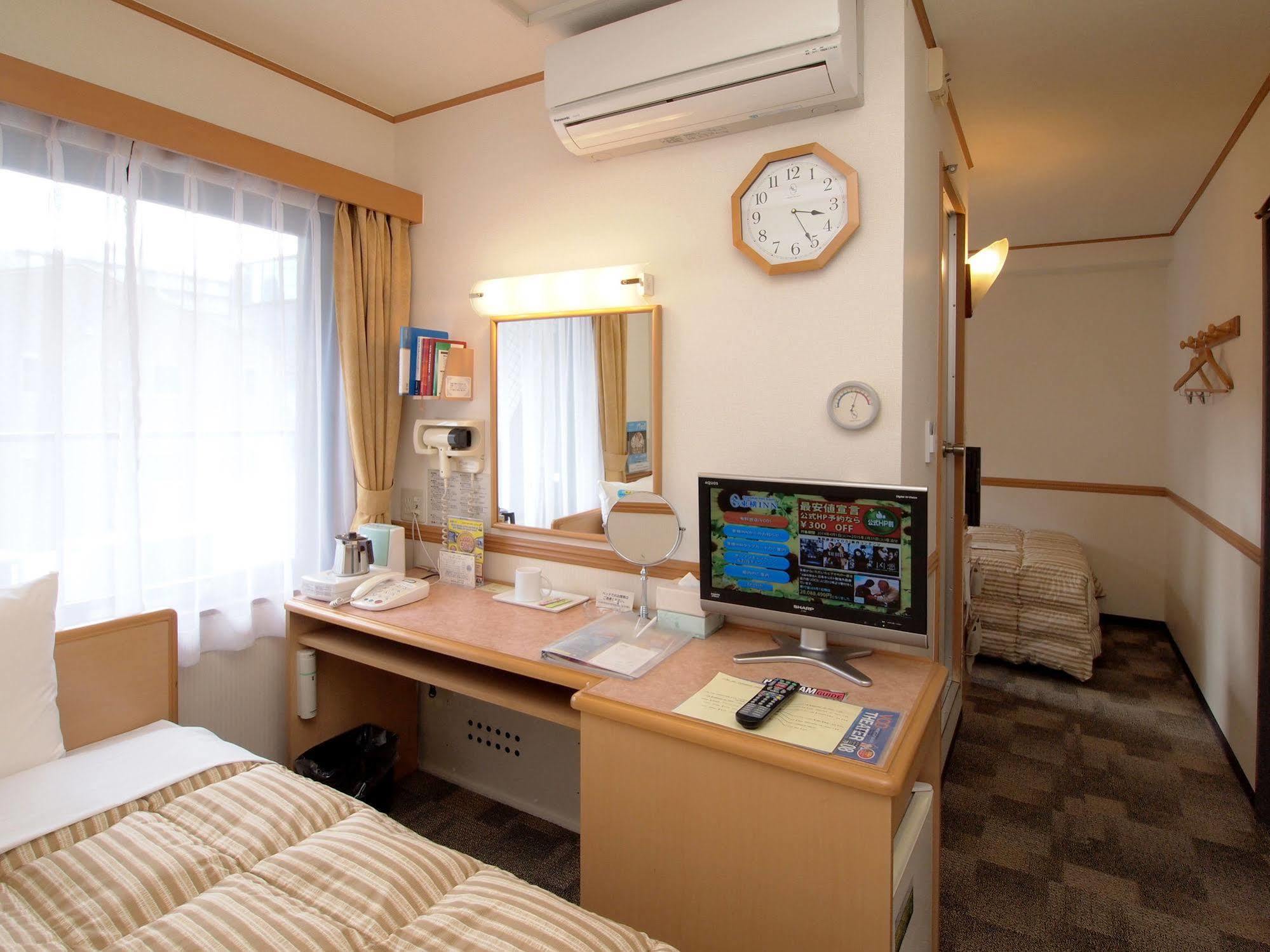 Toyoko Inn Takamatsu Hyogomachi Exterior photo